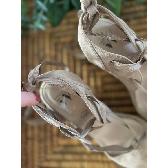 Anthropologie Tan Wedges - Picture 8 of 11